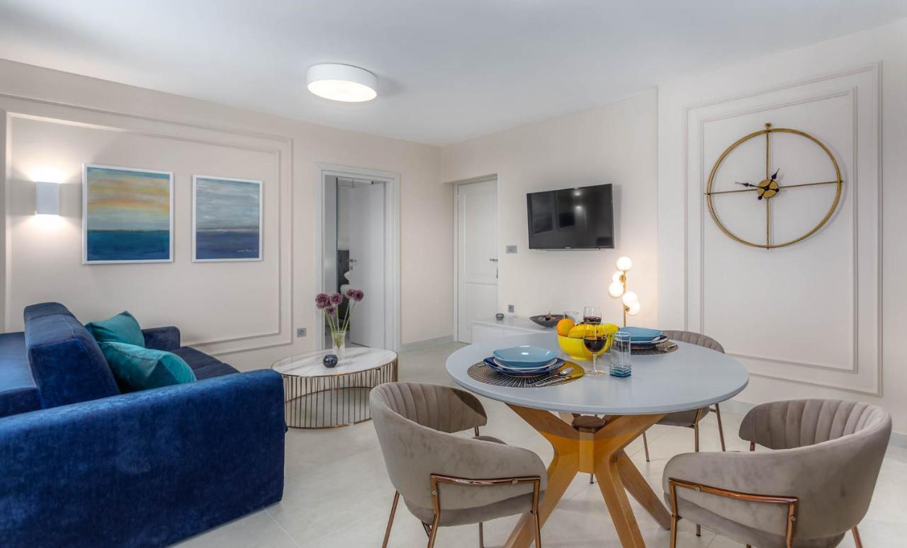 Apartments Olivia & Navy, Silo Luaran gambar