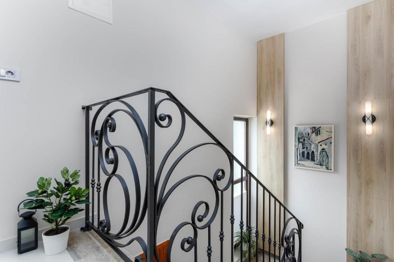 Apartments Olivia & Navy, Silo Luaran gambar