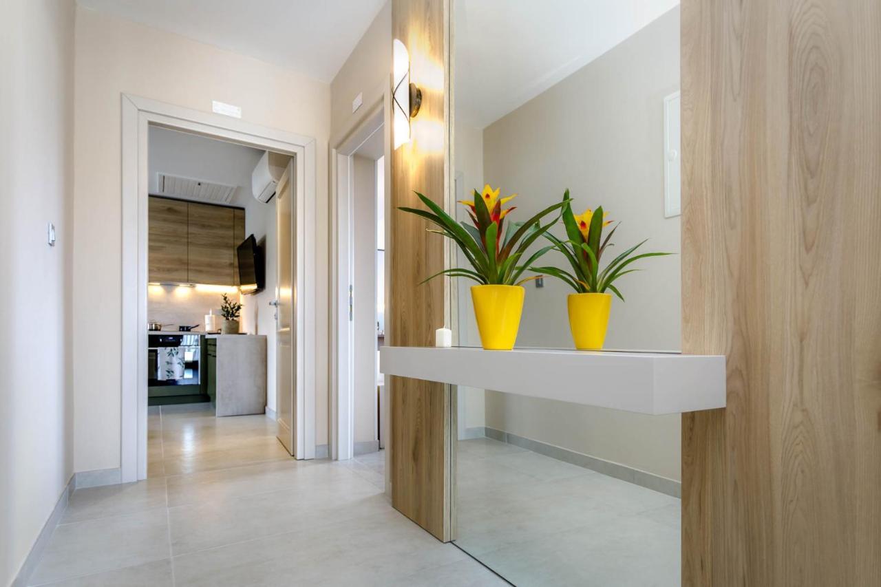 Apartments Olivia & Navy, Silo Luaran gambar